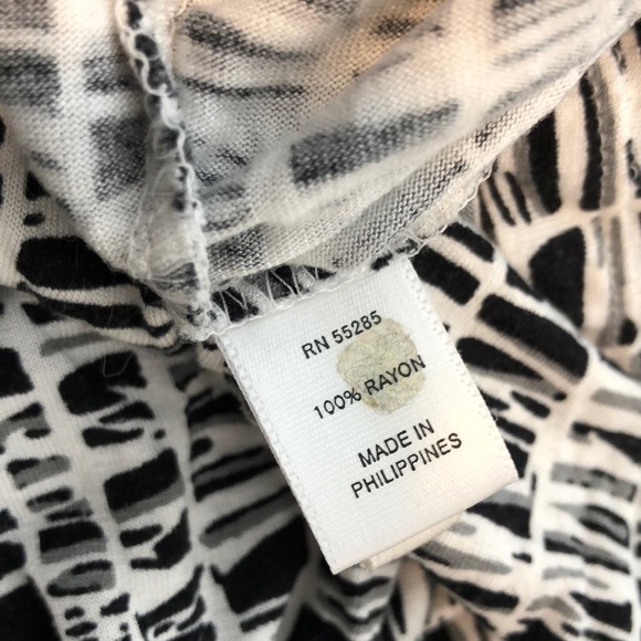 Express black white halter gold chain - Picture 6 of 6